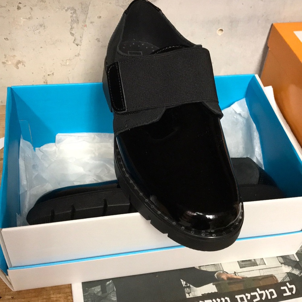 Brand new Maria Catalan Velcro shoes